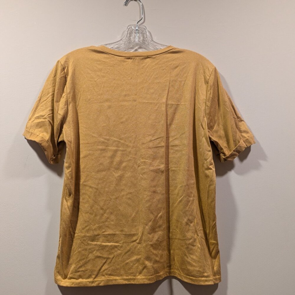 Here's to Strong Women Bohme Shirt - Picture 5 of 5